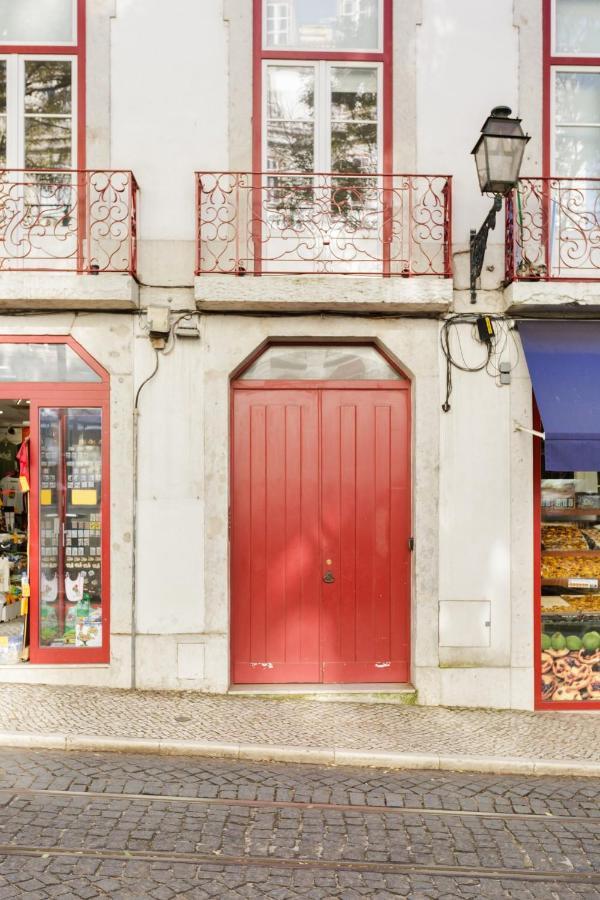 Update Urban Chic Flat In 19Th Century Building 2 Bedrooms & 2 Bathrooms & Ac Central Alfama District Лиссабон Экстерьер фото
